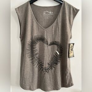Fern Heart V-Neck Tank - West Coast Tee